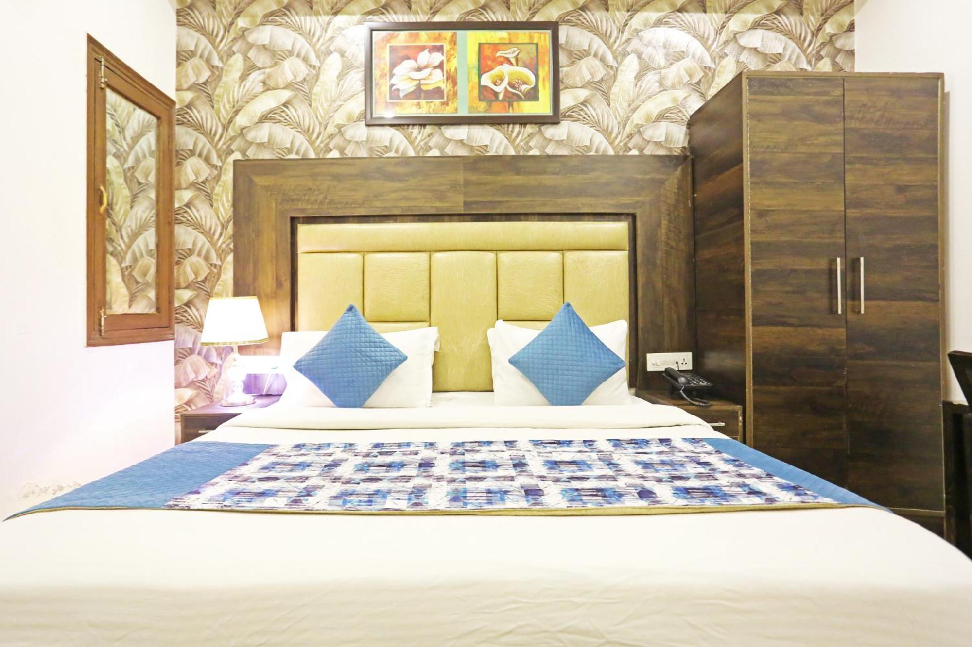 Hotel The Kiara Near Delhi Airport ニューデリー エクステリア 写真